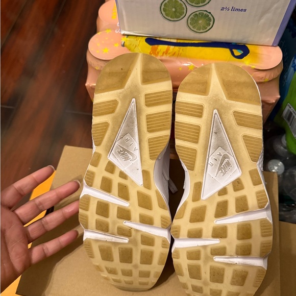 Nike Sneakers - Picture 6 of 7